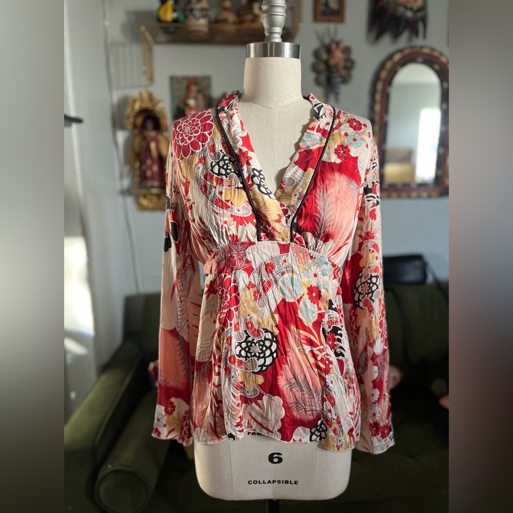 Y2K Hype 100% silk floral blouse